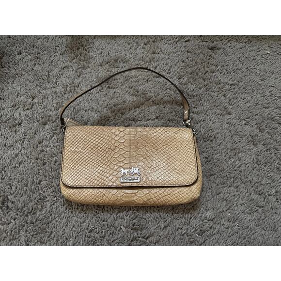 Coach Alligator Skin Clutch/ Wristlet w removable strap from 2008/9 Beige - Picture 2 of 9